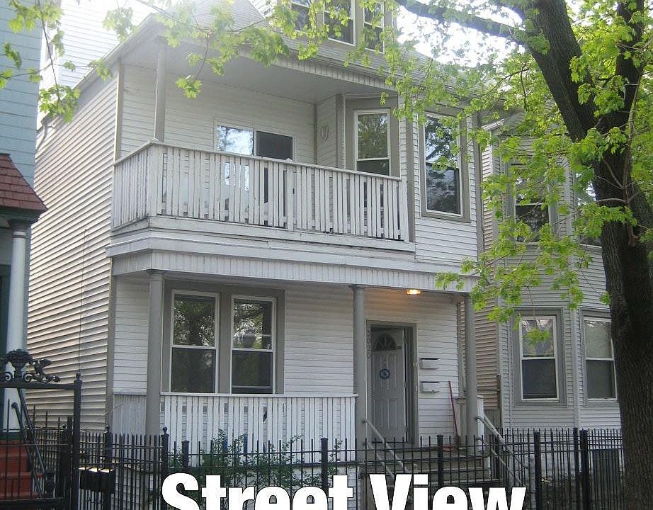 1st image of 3020 N Hoyne Ave #1