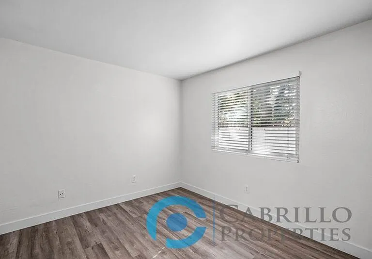 1016 Hornblend St #1 — Photo 16