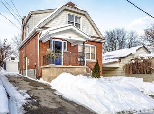 22 Mill St, Hamilton, ON L8R 2E1