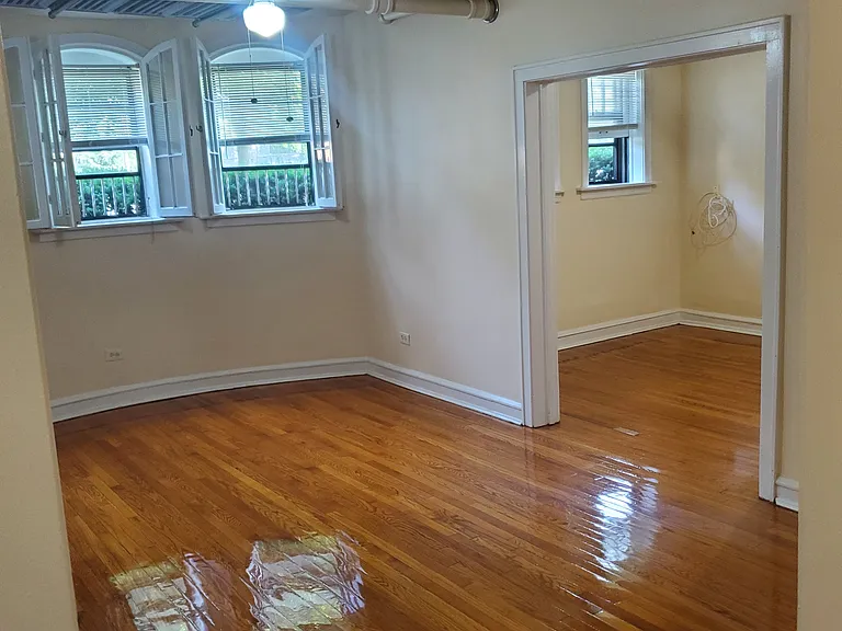 1523 W Lunt Ave #1A — Photo 5