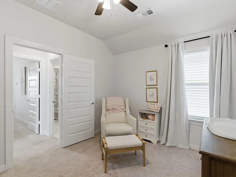 2225 Elm Pl — Photo 18