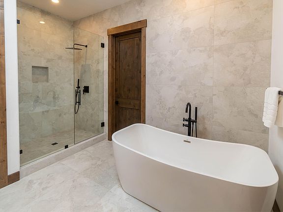 5th image of 56236 Rockcress Ln #436