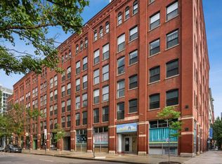 225 W Huron St APT 419, Chicago, IL