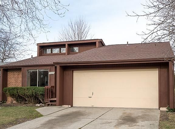 3rd image of 2666 Eastlawn Ave