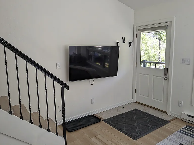 900 E Hopkins Ave #13 — Photo 6