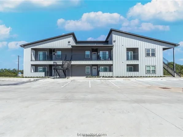 1326 Prairie Dr, Bryan, TX