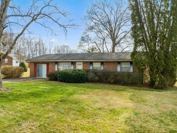 4612 Blairwood Dr, Knoxville, TN 37938