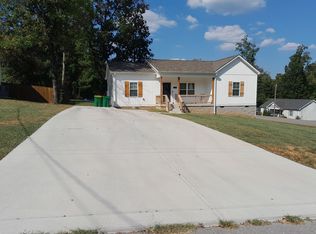 391 Elm Ave, Lewisburg, TN 37091