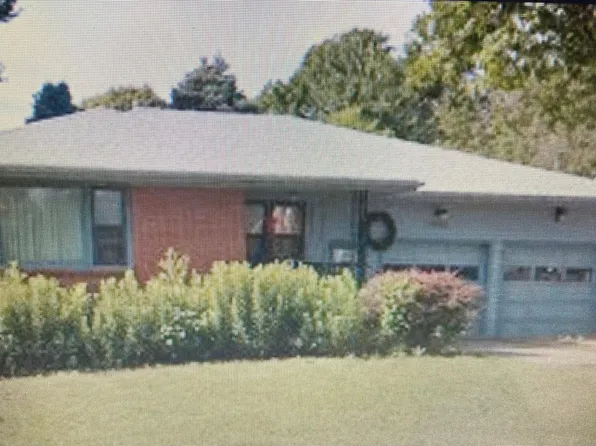 3443 North St, Lincoln, NE 68510