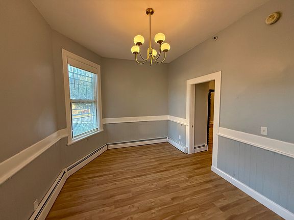 5th image of 112 Keene St APT 3