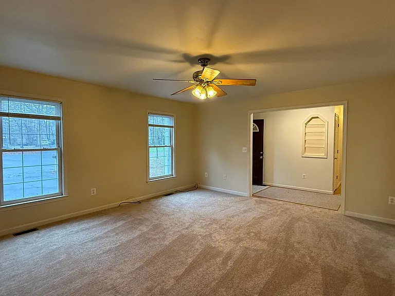8607 Leslie Ct — Photo 6
