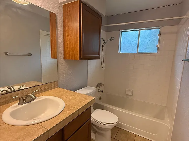 2811 Crownspoint Dr — Photo 17