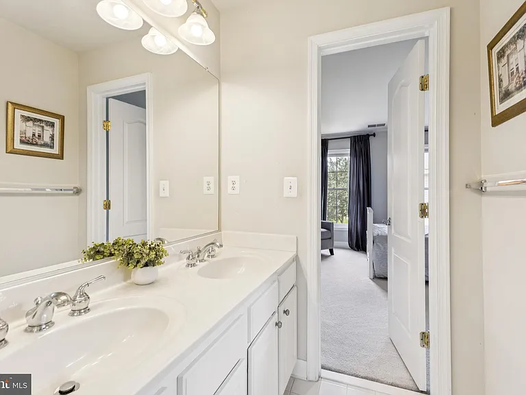 26368 Strathaven Ct — Photo 19