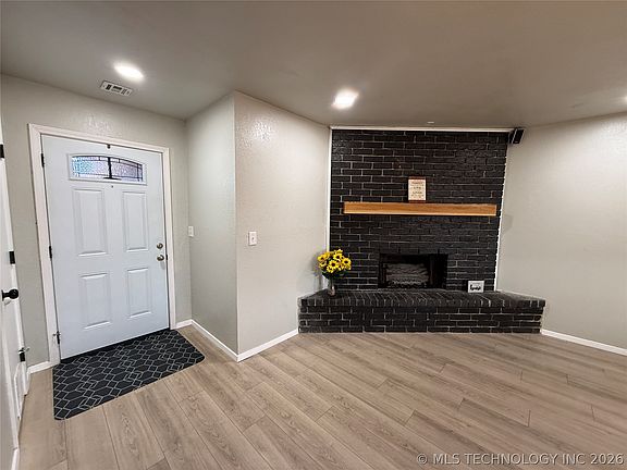 3rd image of 2606 Daniel Blvd