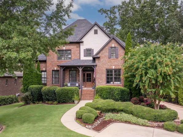 1045 Parkwood Rd, Birmingham, AL 35242