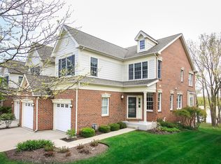 33 Harborside Way, Hawthorn Woods, IL 60047