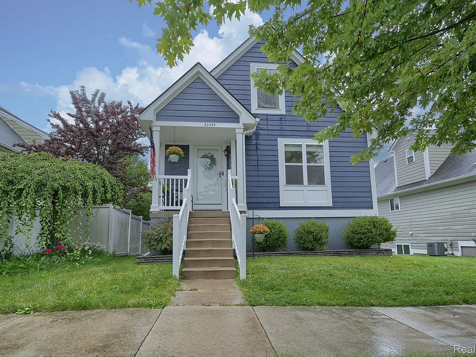 1st image of 32235 Chatham St