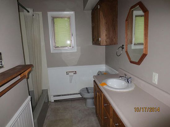 1st image of 305 Woodland Dr