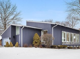 17941 Beth Ct, Homewood, IL 60430