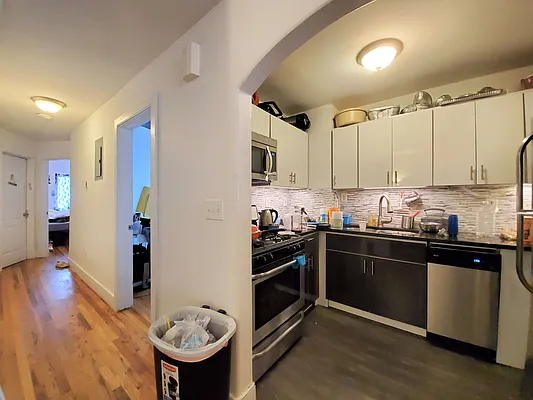 Rented by Lofts and Flats LLC | media 27