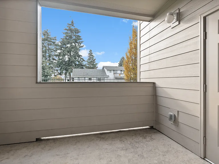 1 Bed 1 Bath Deluxe - 738 Sq Ft 1 Bed 1 Bath Deluxe - 738 Sq Ft