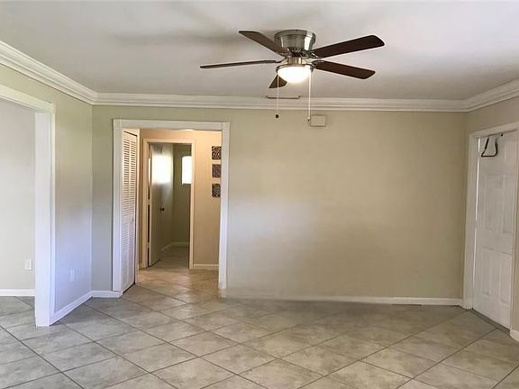 2nd image of 2292 SE Holland Street