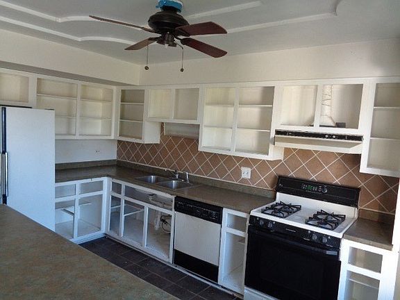 4th image of 1096 Rainwood Dr