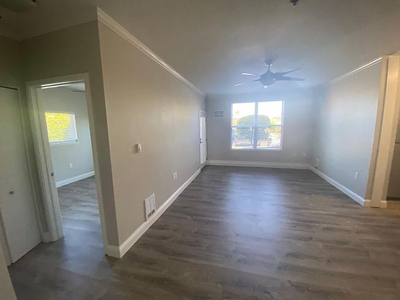 5th image of 1500 Laurel St #105