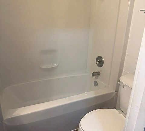 3rd image of 610 N Buxton St Unit 3