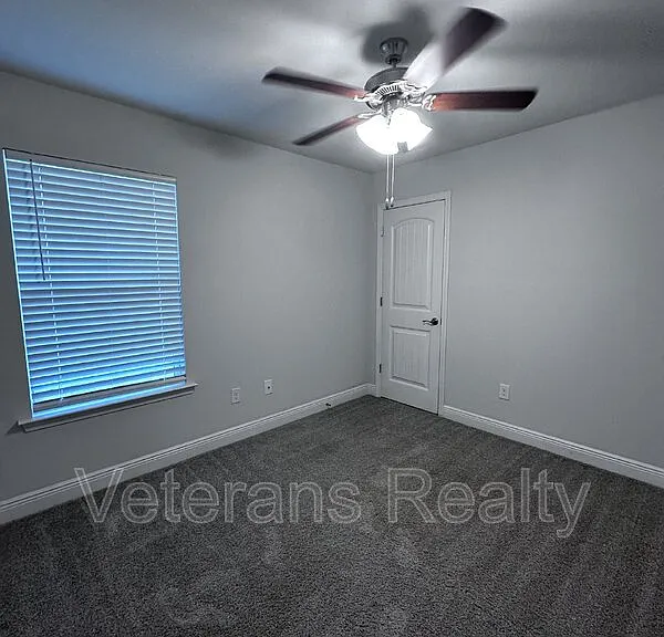 14073 Fox Hill Dr — Photo 13