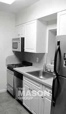 Rented by Mason Group LLC | media 28