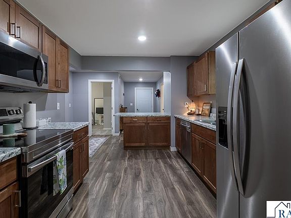 5th image of 903 2nd St SW