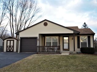 2064 Navarone Dr, Naperville, IL 60565