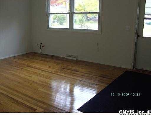 1st image of 7886 Sagamore Dr N