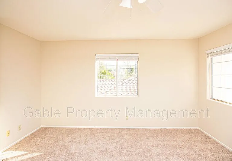 25804 Dickens Ct — Photo 17