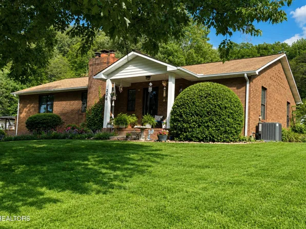 206 E Brushy Valley Dr, Powell, TN 37849
