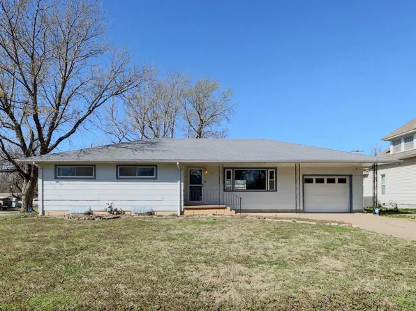 123 S 4th St, Towanda, KS 67144
