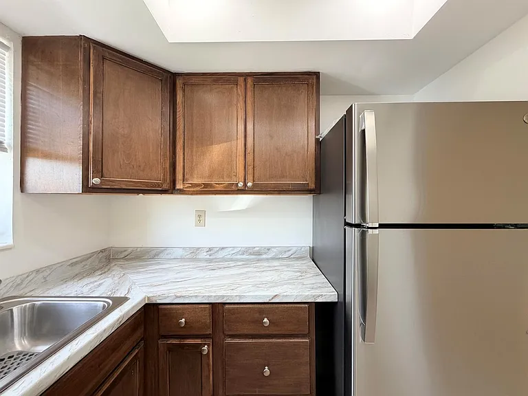 2607 Dudley Dr W #L — Photo 8