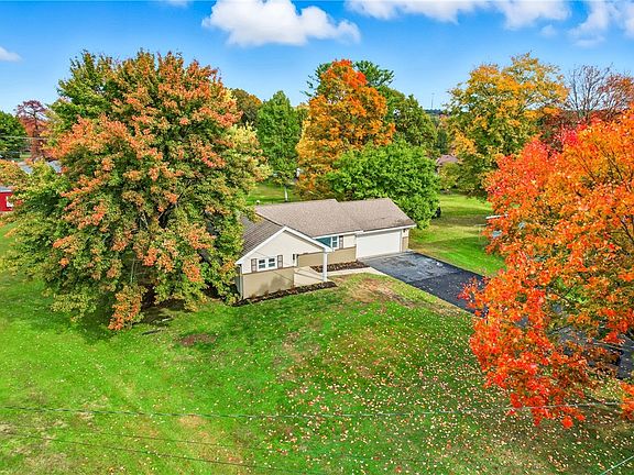 4th image of 3575 Pleasant Dr