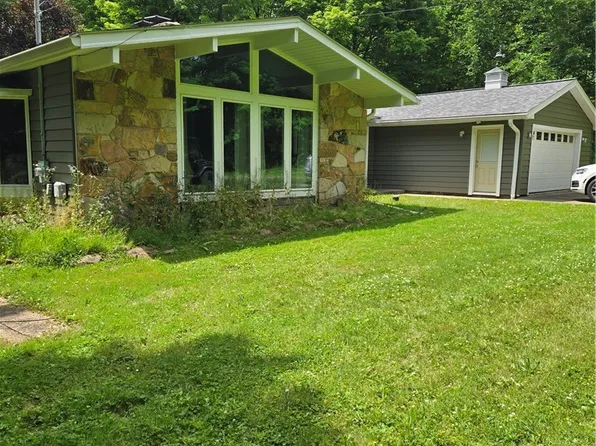 15610 Claridon Troy Rd, Burton, OH 44021