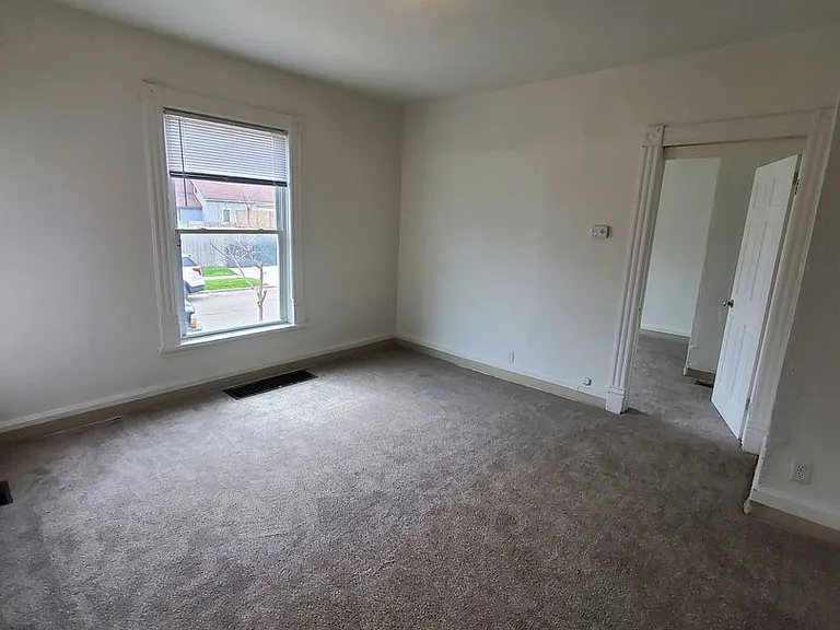 612 10th St. - 3 Unit — Photo 2