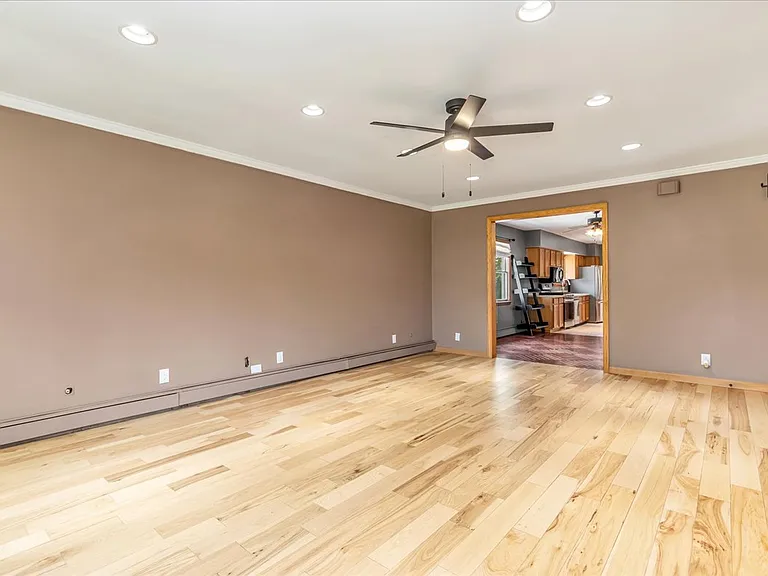 59 Burnside Ave #2 — Photo 3