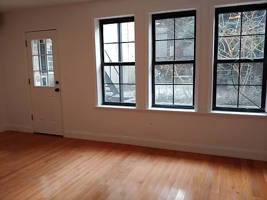 Rented by Brick Real Estate | media 10