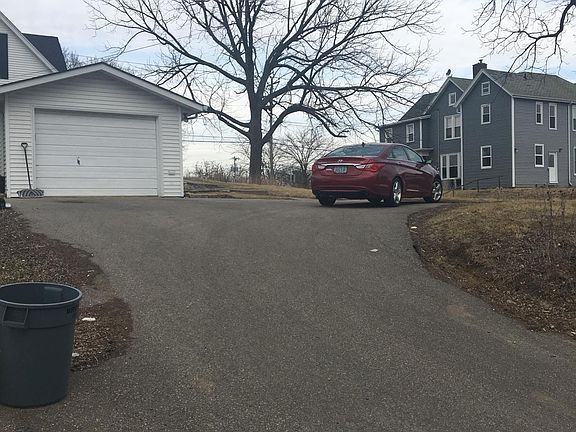 Garage plus parking for 3 cars