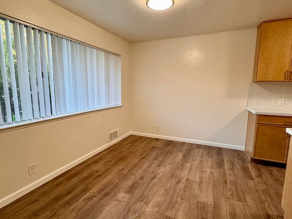 3rd image of 3820 Park Blvd #7