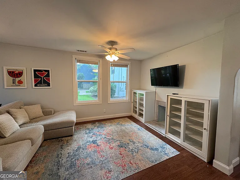 385 Best Dr — Photo 5