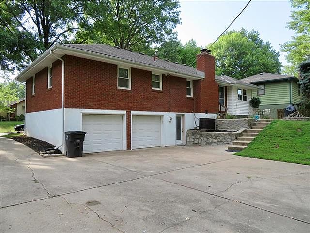 1st image of 3913 S Woodbury St