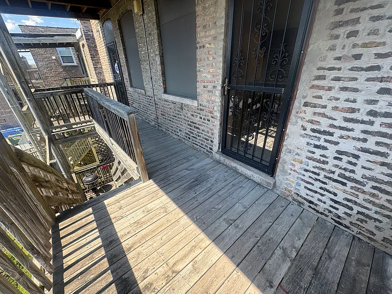 1029 E 62nd St #3 — Photo 15
