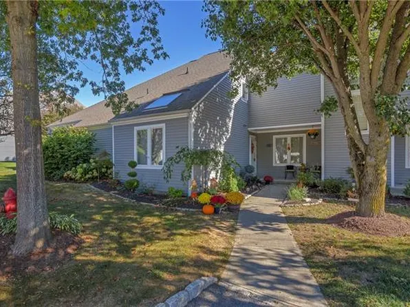 178 Fairway Dr #U178, Kent Lakes, NY 10512