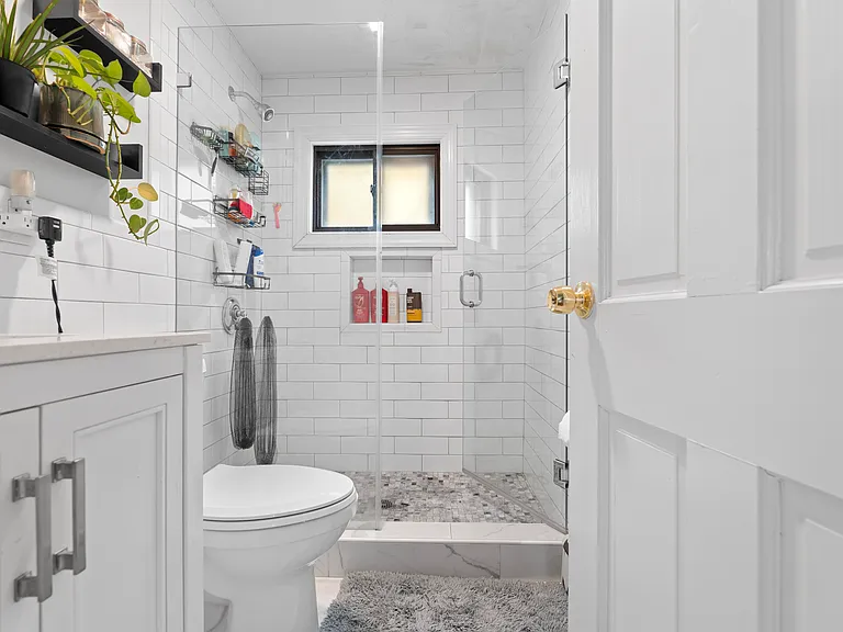 105-107 Saint Andrew Rd #2 — Photo 3